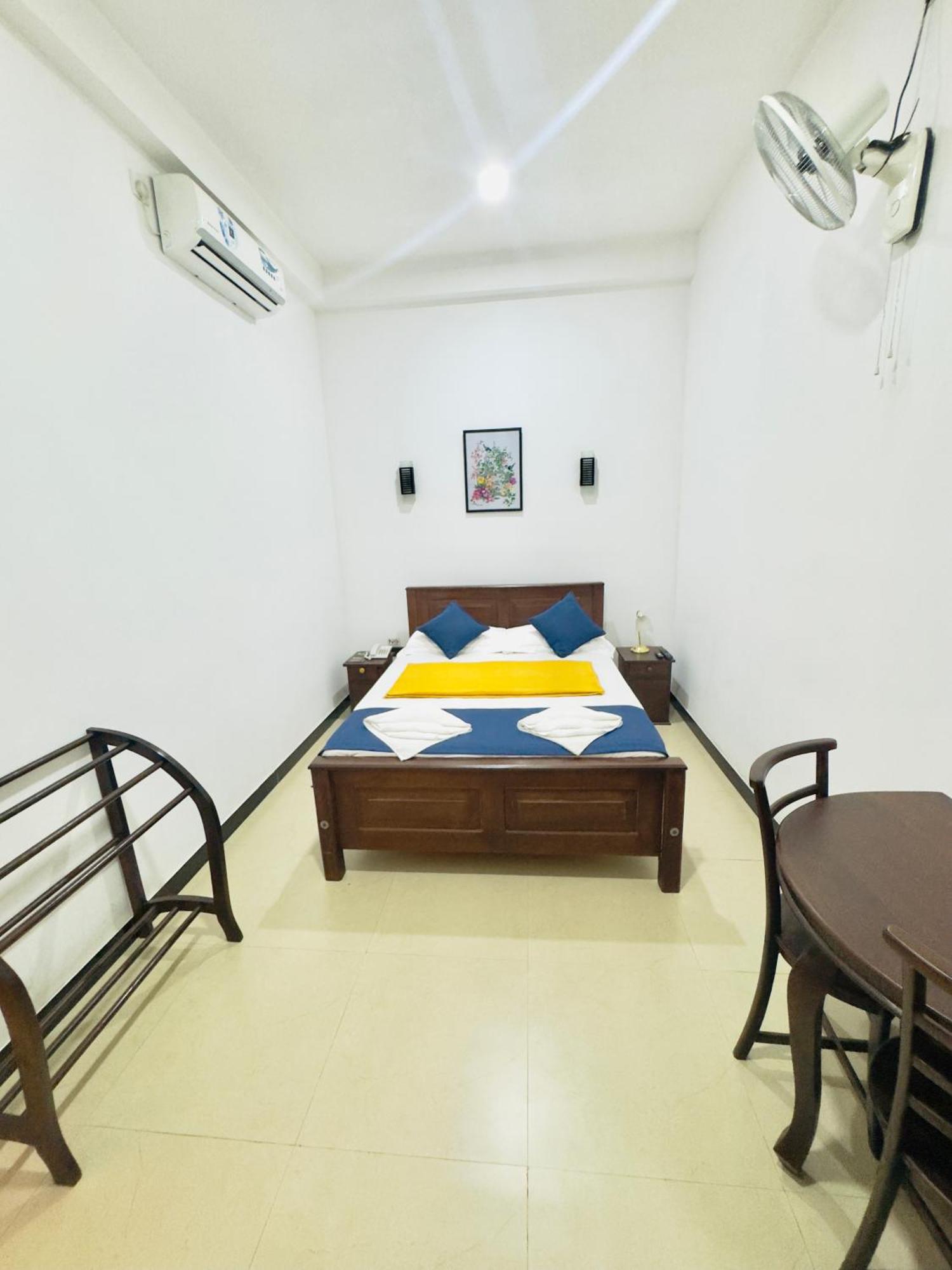 Airport J Dream Resort Dewamottawa Room photo